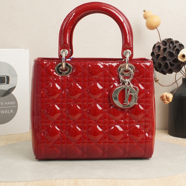 DIOR Lady Bag Medium Red Patent Leather · Shoulder Strap · 24 × 12 × 21 cm