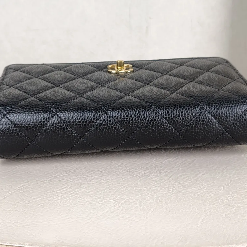 Chanel Crossbody Bag Classic Flap WOC CF WOCWOC Bag Black Grained Calfskin Mini 19.2 × 3.5 × 12.3 cm — detail view 5 of 13