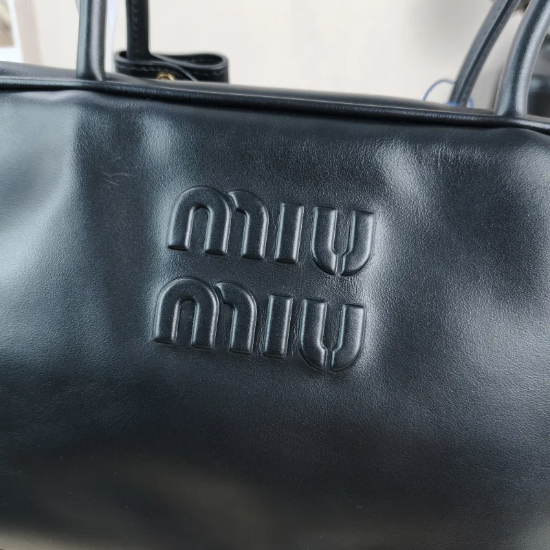 Miumiu Top Handle Bag Beau Black Calfskin Medium30 × 8.5 × 17 cm — detail view 8 of 12