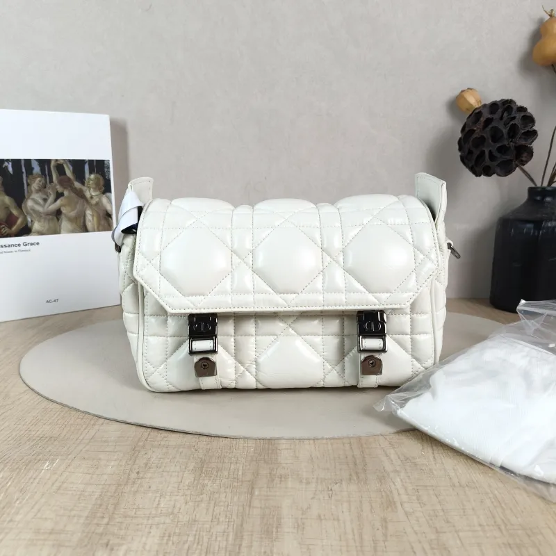 DIOR Crossbody Bag camp Messenger Bag White Calfskin Small 23 × 8 × 15 cm — cover view 3 of 6
