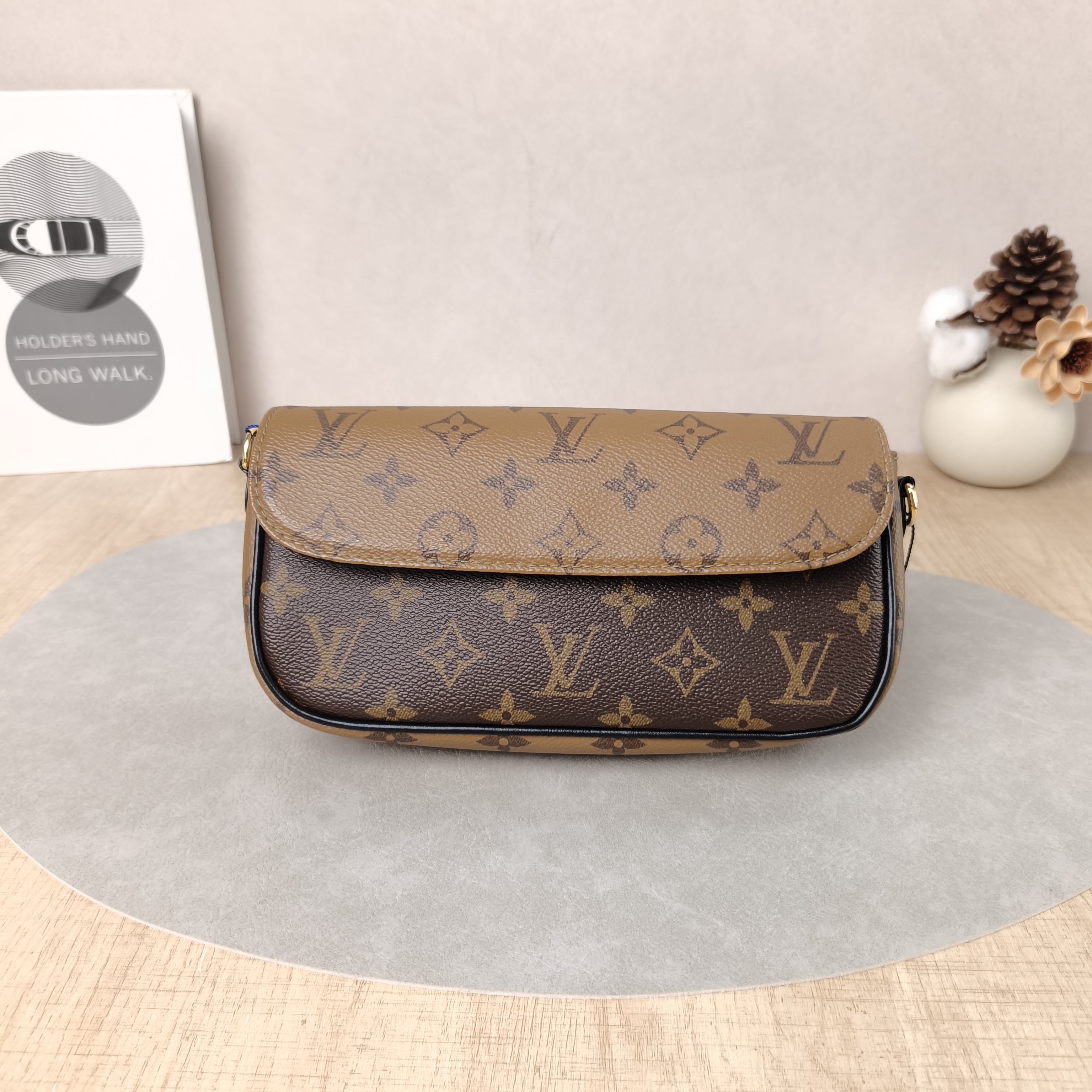 Louis Vuitton Crossbody Bag IVY Monogram PVC Small23.5 × 4.3 × 12 cm