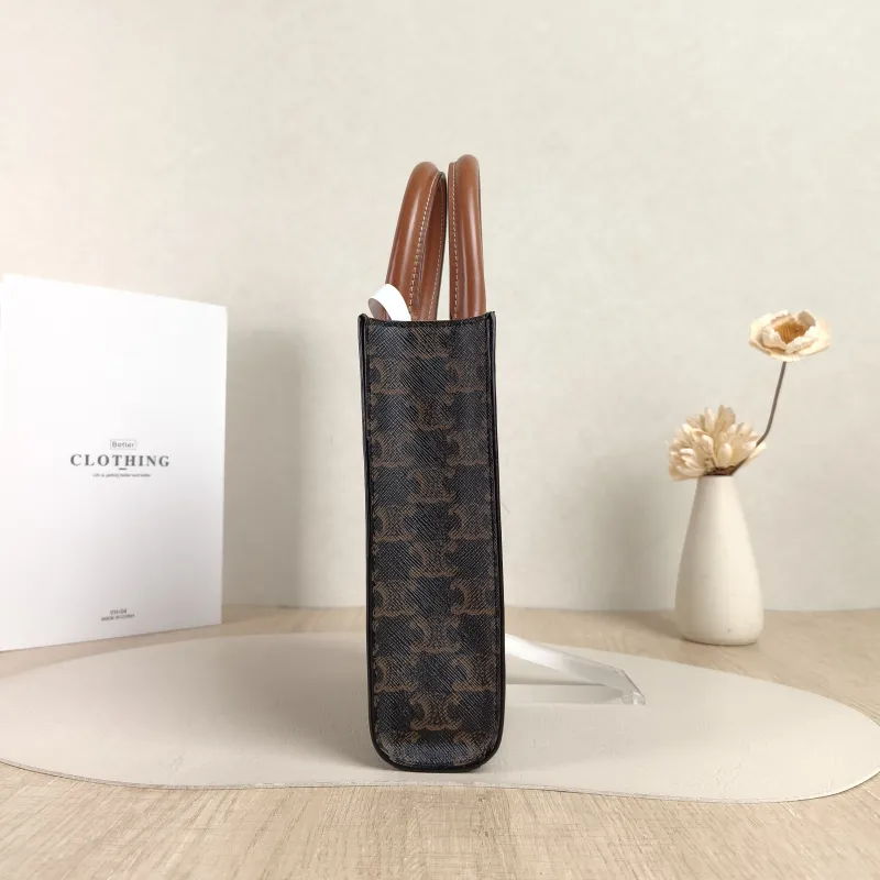 CELINE Crossbody Bag CABAS Mini Monogram PV Cmini17 × 4 × 20.5 cm — detail view 2 of 9