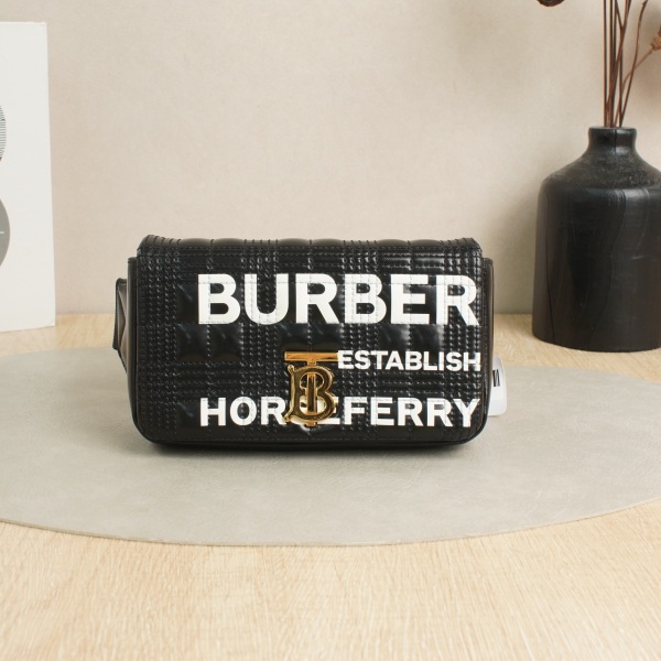 BURBERRY Belt Bag Black · 18 × 4 × 11 cm