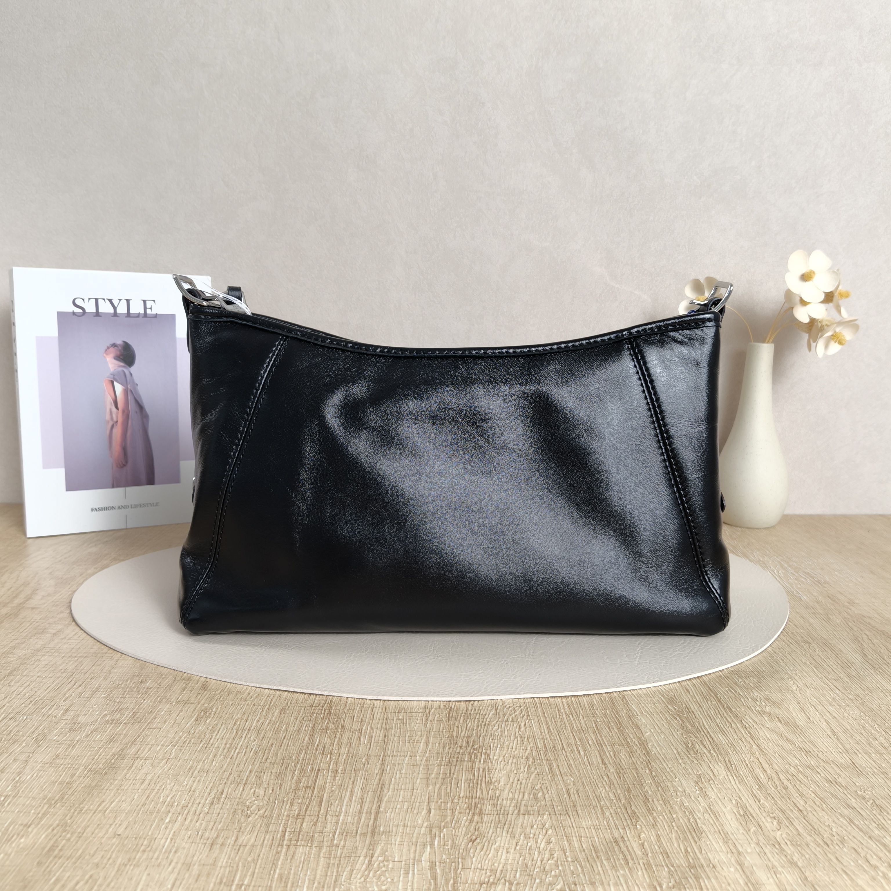 Louis Vuitton Shoulder Bag Carryall East West Black Lambskin36 × 10 × 19 cm — cover view 5 of 12