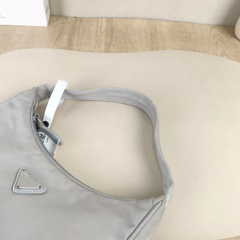 PRADA Shoulder Bag Re-Edition hobo Blue Nylon 22 × 6 × 17 cm — detail view 2 of 9