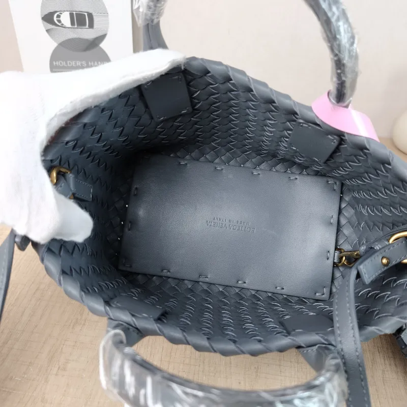 Bottega Veneta Shoulder Bag Shoulder Bag Grey Lambskin One Size 18 × 12 × 15 cm — detail view 9 of 12