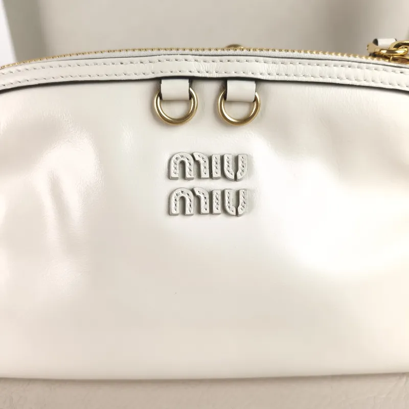 Miumiu Shoulder Bag Caprice White Calfskin One Size 24 × 8.5 × 14 cm — detail view 8 of 11