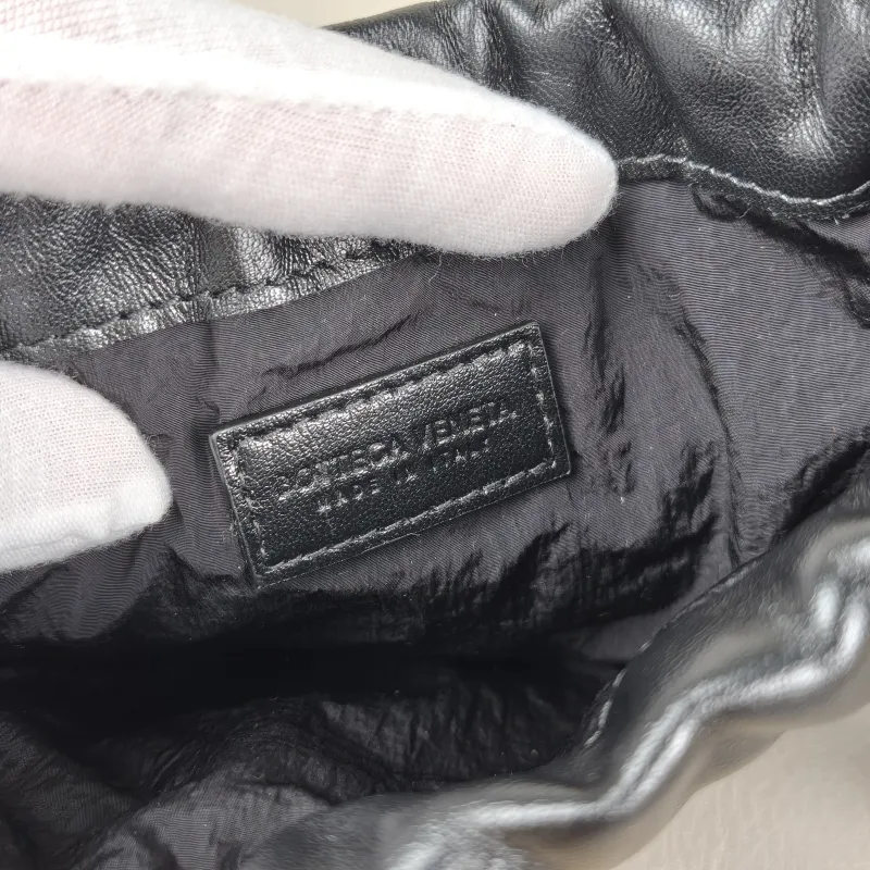 Bottega Veneta Shoulder Crossbody Bag Black Lambskin One Size20.5*15.5 — detail view 2 of 8