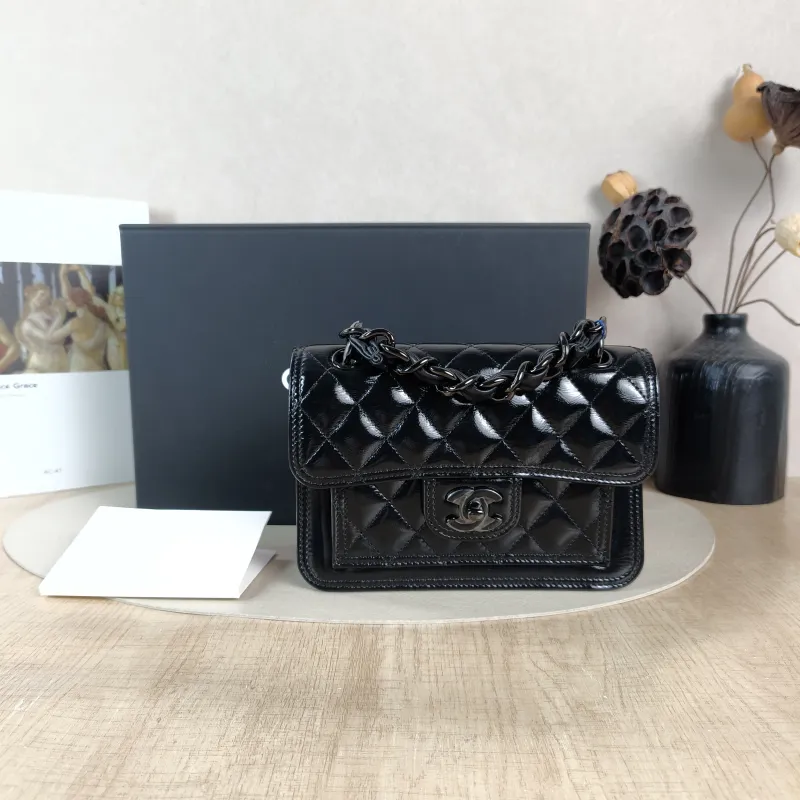 Chanel Crossbody Bag 23s Messenger Bag Black Waxed Leather Mini 19.5 × 6 × 13 cm — cover view 3 of 6