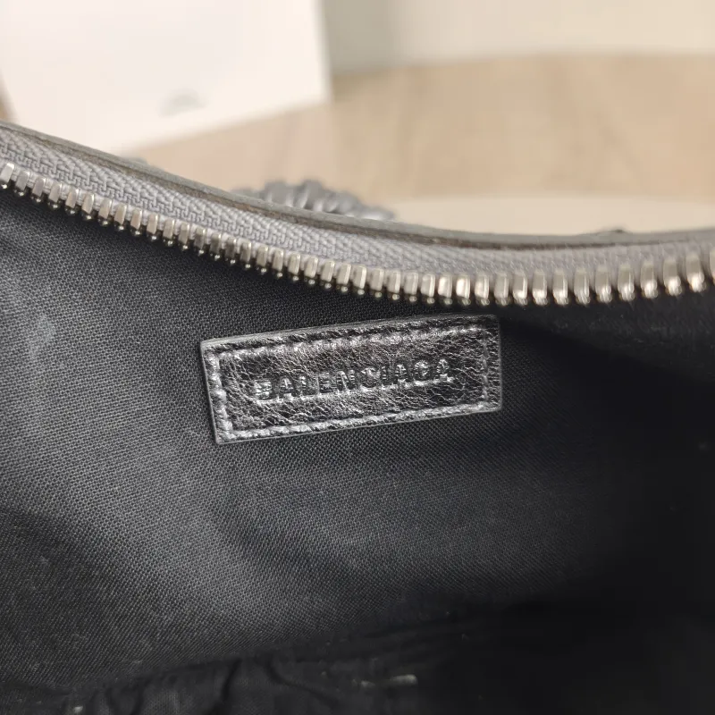 BALENCIAGA Crossbody Bag LE CAGOLE Silver Calfskin XS 26 × 7 × 16 cm — detail view 2 of 11