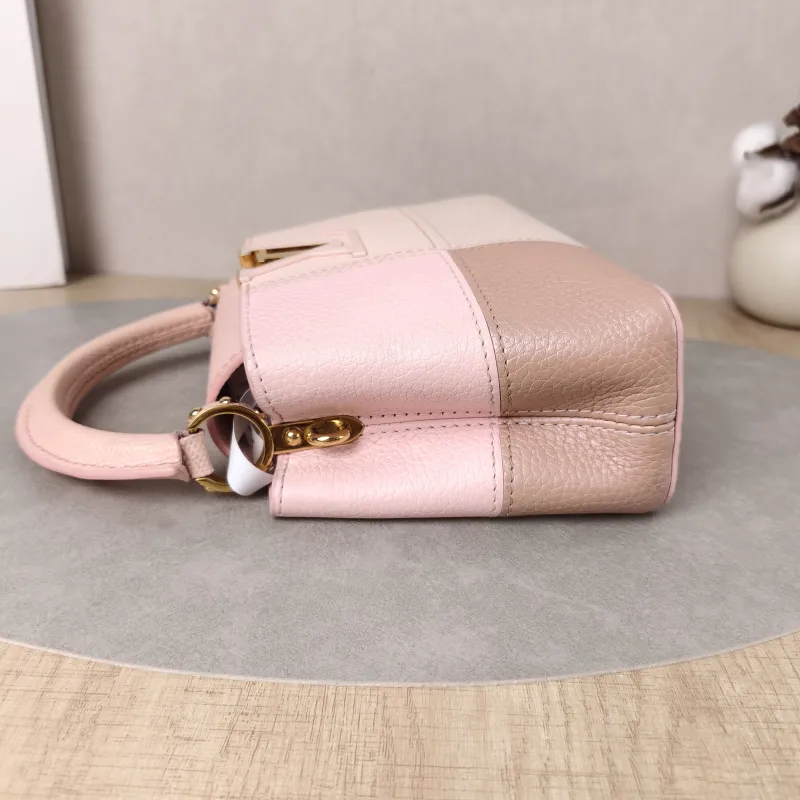 Louis Vuitton Crossbody Bag Capucines Pink Colorblock Calfskin · mini21 × 8 × 14 cm — detail view 4 of 13