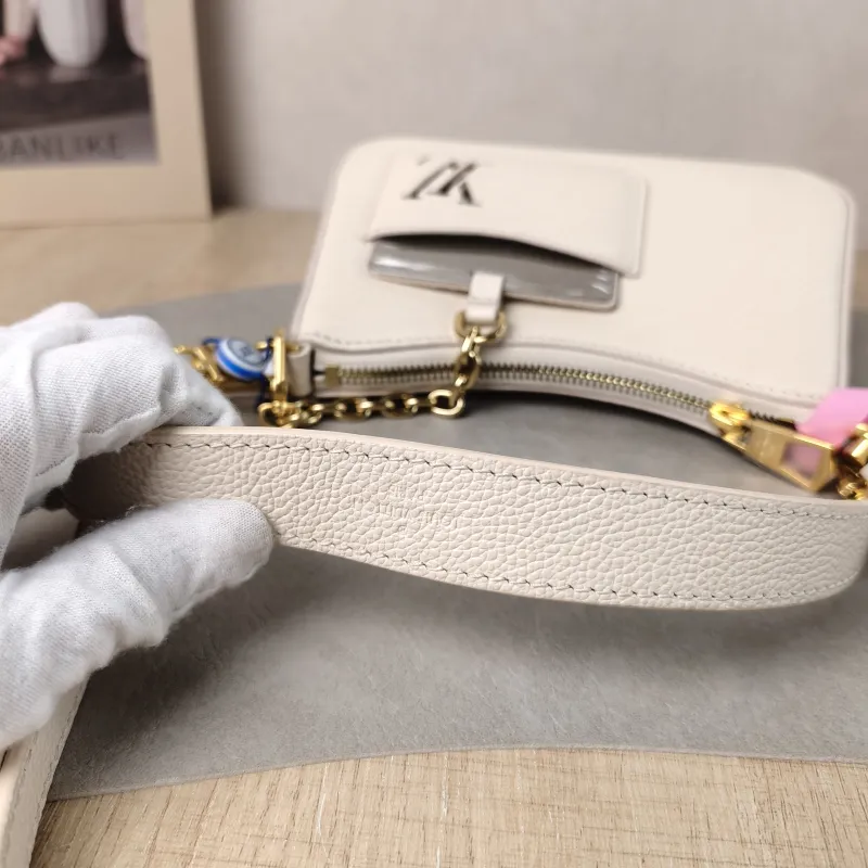Louis Vuitton Shoulder Bag MARELLINI White Epi Embossed Calfskin Mini 19 × 6.5 × 13.5 cm — detail view 1 of 13