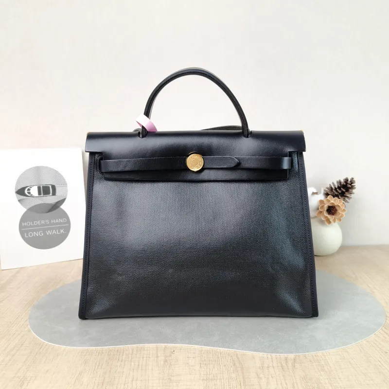 Hermès Crossbody Bag Herbag 31 Black Canvas Medium 30.5 × 11 × 25.5 cm W