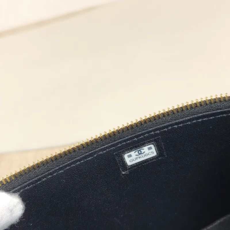 Chanel Crossbody Bag Edition Black with Gold-Tone Hardware Grained Calfskin One Size 16 × 8 × 9.5 cm — detail view 12 of 12