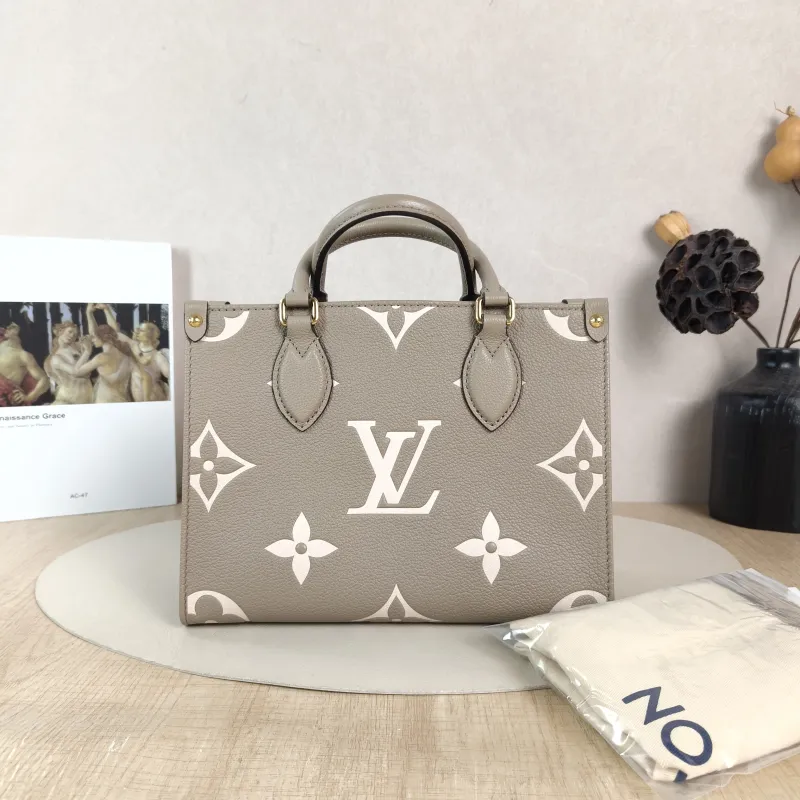 Louis Vuitton Shoulder Bag Onthego · White Monogram Empreinte Embossed Calfskin Small 25 × 11.5 × 19 cm — cover view 2 of 6