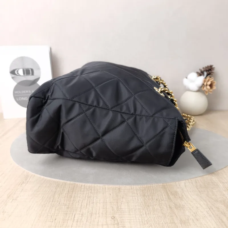 PRADA Shoulder Bag Re-Edition Black Nylon One Size 35 × 9 × 27 cm — detail view 4 of 12