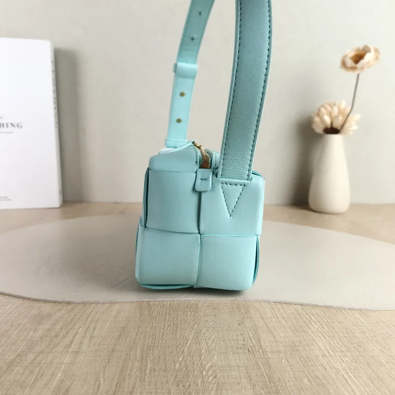 Bottega Veneta Shoulder Bag Brick Cassette Woven Lambskin Small 23.5 × 10 × 10 cm — detail view 2 of 10