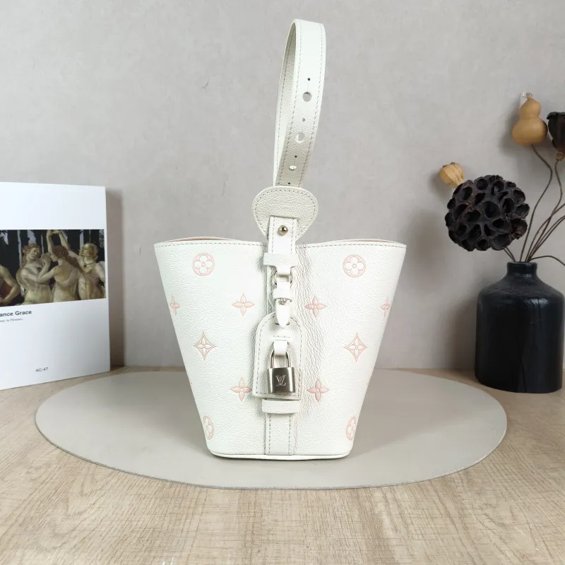 Louis Vuitton Top Handle Bag ALL IN BB White · Pink Calfskin BB16 × 12 × 18 cm