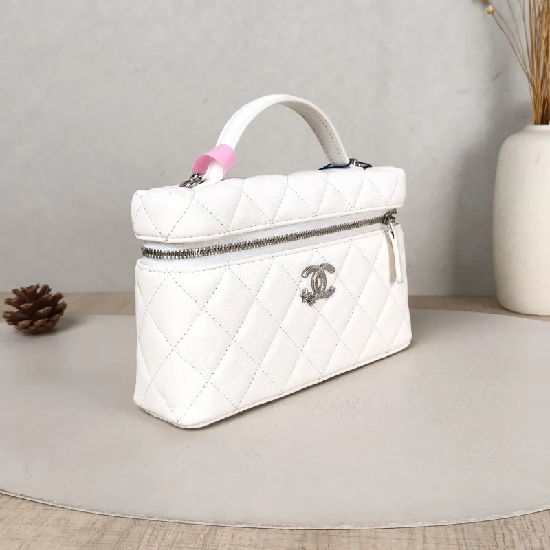 Chanel Crossbody Bag lp Box Bag Top Handle Crossbody Bag White Calfskin One Size 19.5 × 5 × 17 cm — cover view 3 of 5