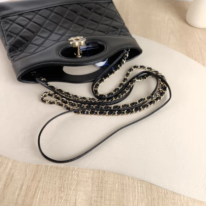 Chanel Crossbody Bag 31Bag Black Waxed Leather Mini 23 × 5.5 × 22 cm — detail view 9 of 12