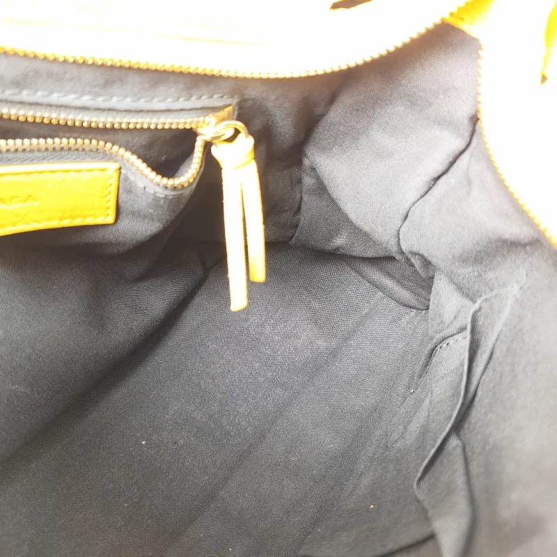 BALENCIAGA Crossbody Bag Classic City Yellow Lambskin Small 30 × 10 × 21 cm — detail view 6 of 12