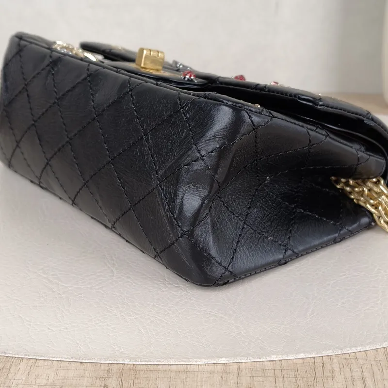 Chanel Crossbody Bag2.55 Edition Black Calfskinmini20 × 6 × 15.5 cm — detail view 5 of 13
