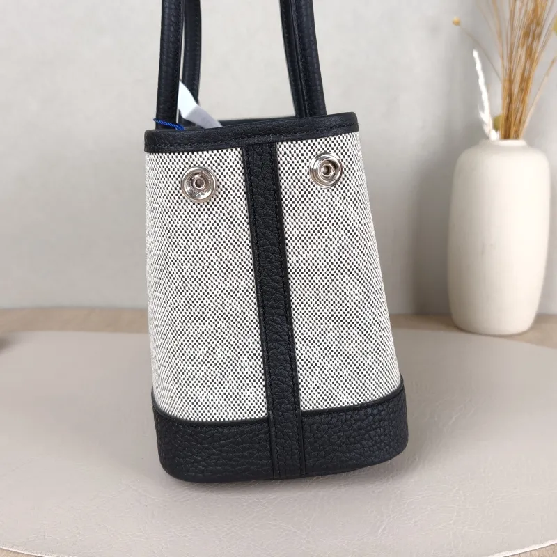 Hermès Top Handle Bag Neo Garden 23 Mini Black · Beige Canvas · Negonda Calfskinmini23 × 10 × 16 cm — detail view 2 of 9