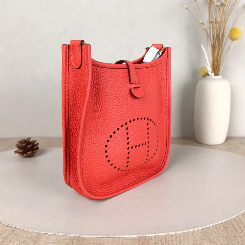 Hermès Crossbody Bag Evelyne Mini 16 Mini 16 S3 Red TC Calfskin Mini 17 × 5.5 × 18 cm Y — cover view 4 of 6