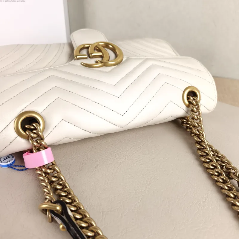 GUCCI Crossbody Bag GG Marmont Medium Marmont 26 White Calfskin 26 × 7 × 15 cm — detail view 9 of 12