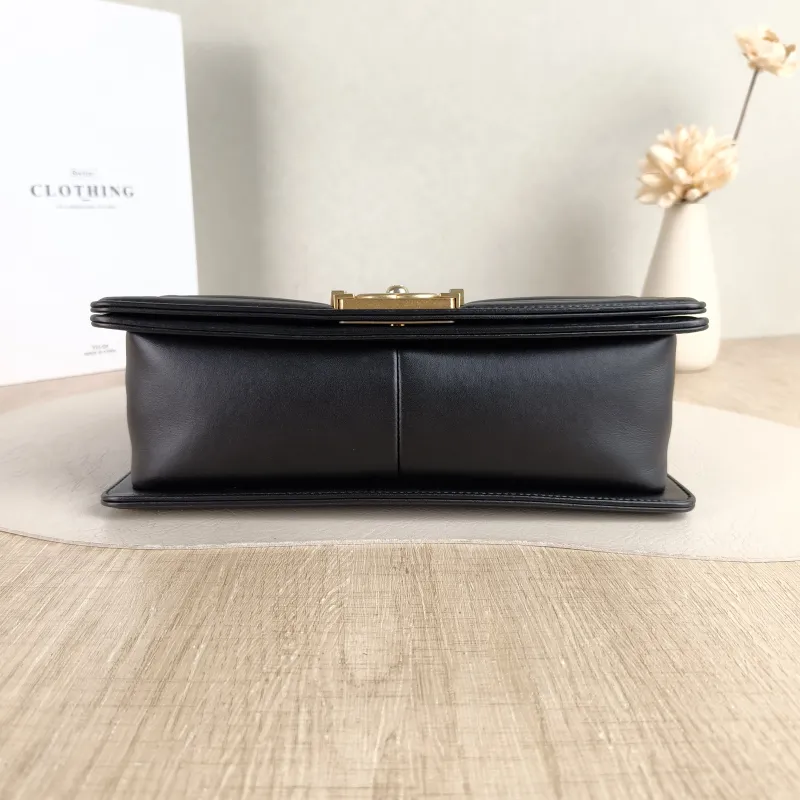 Chanel Crossbody Bag Le Boy​ Black Calfskin Medium 25 × 9 × 15 cm 27 — cover view 4 of 5
