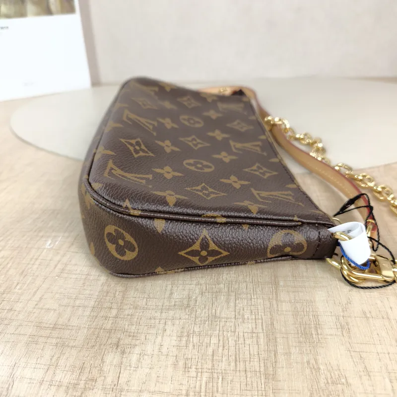 Louis Vuitton Shoulder Bag Pochette Accessoires Two Straps Monogram PVC Large 23.5 × 4 × 13.5 cm — detail view 6 of 10