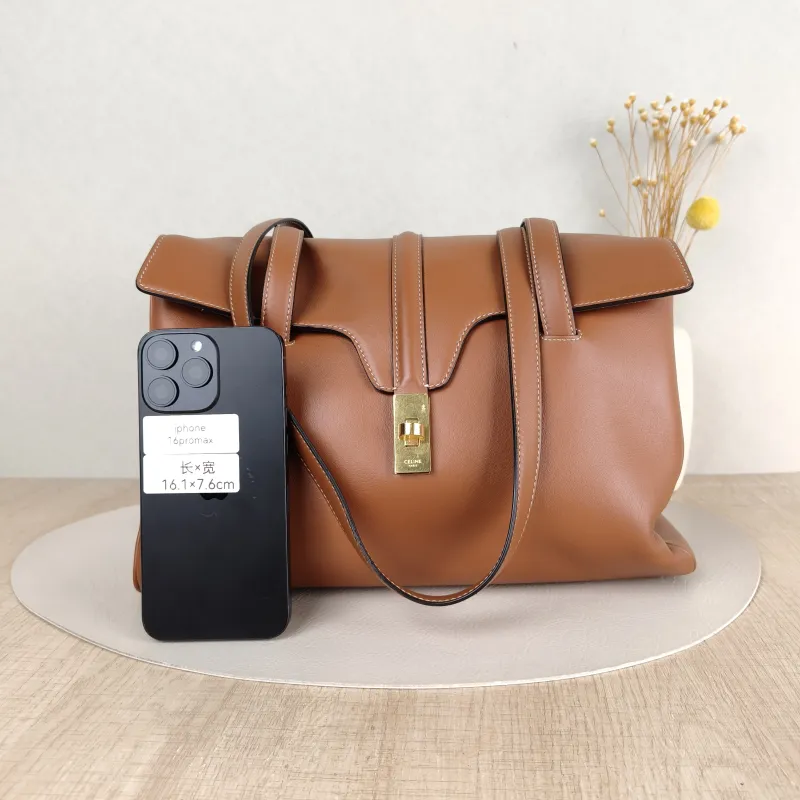 CELINE Shoulder Bag Soft 16Shoulder Bag Caramel Calfskin Medium32 × 15 × 24 cm — cover view 3 of 5