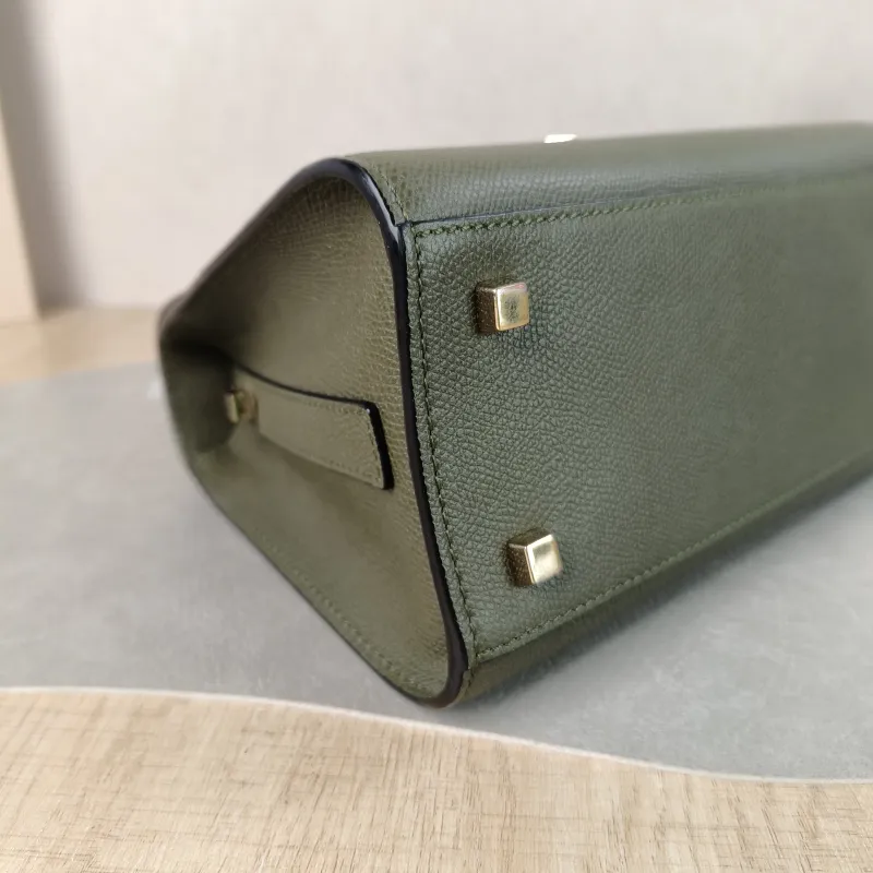 Valextra Crossbody Bag lside Top Handle Crossbody Bag Green Calfskin Small 22 × 12 × 16 cm — detail view 3 of 16
