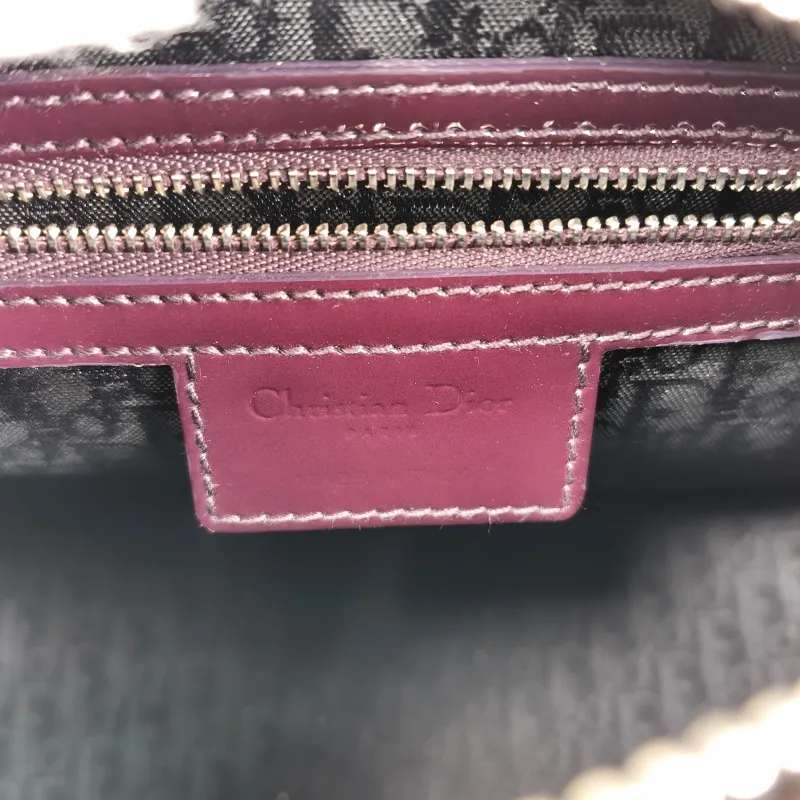 DIOR Top Handle Bag Lady Lady Dior Bag Red Patent Leather Medium24 × 12 × 21 cm — detail view 4 of 13