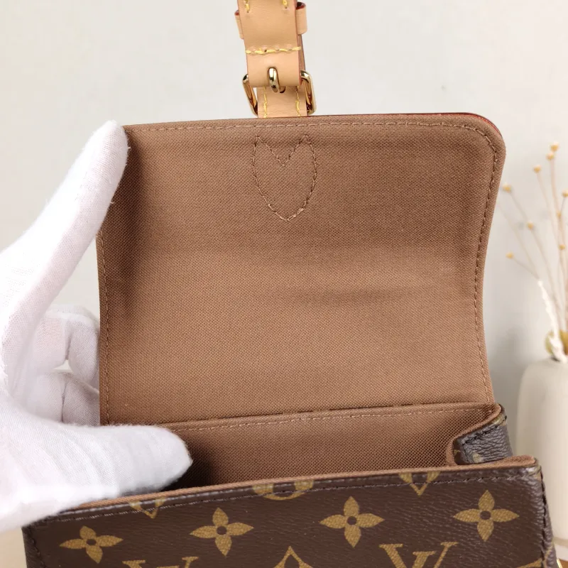 Louis Vuitton Backpack Soho Backpack Monogram PV Cmini17 × 8 × 23 cm — detail view 5 of 13