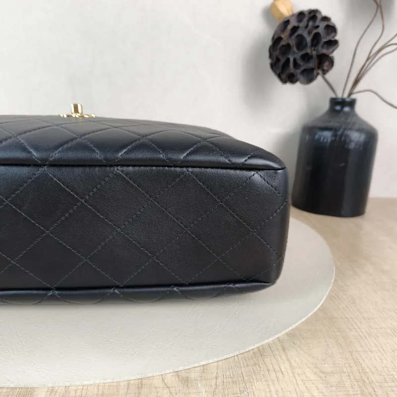 Chanel Crossbody Bag Bowling Bag Black Lambskin One Size 31 × 9 × 19 cm — detail view 2 of 10