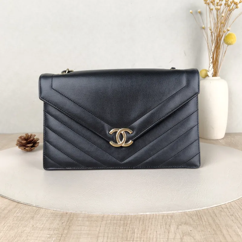 Chanel Crossbody Bagv cf Collection Crossbody Bag Black Calfskin One Size26 × 8 × 15.5 cm