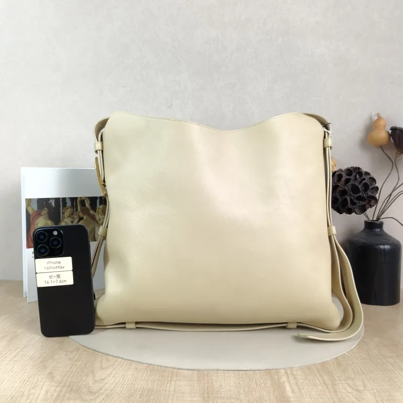 Bottega Veneta Shoulder Bag Cradle Shoulder Bag Yellow Calfskin One Size 39 × 3 × 33 cm — cover view 4 of 6