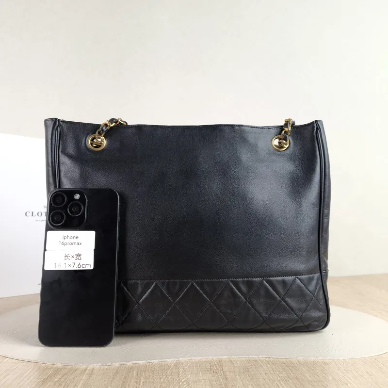 Chanel Shoulder Bag tote Black Calfskin One Size 31 × 6 × 25 cm 0 — cover view 5 of 5