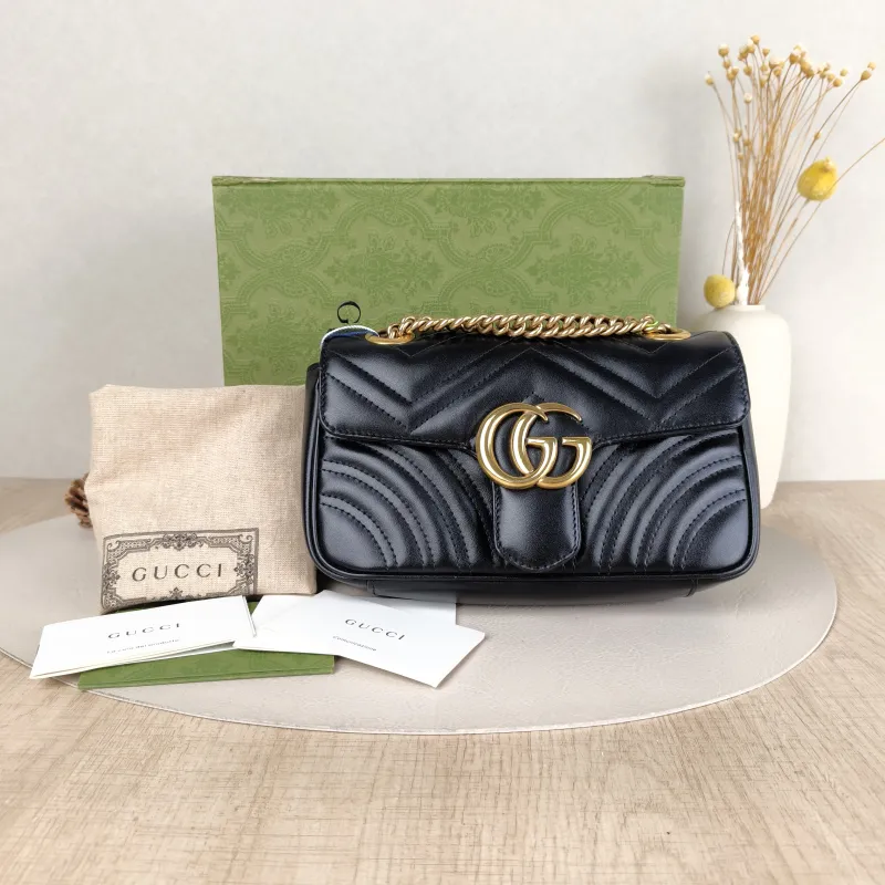 GUCCI Crossbody Bag GG Marmont Small Marmont 22Black CC alfskin Small22 × 6 × 13 cm — cover view 6 of 6