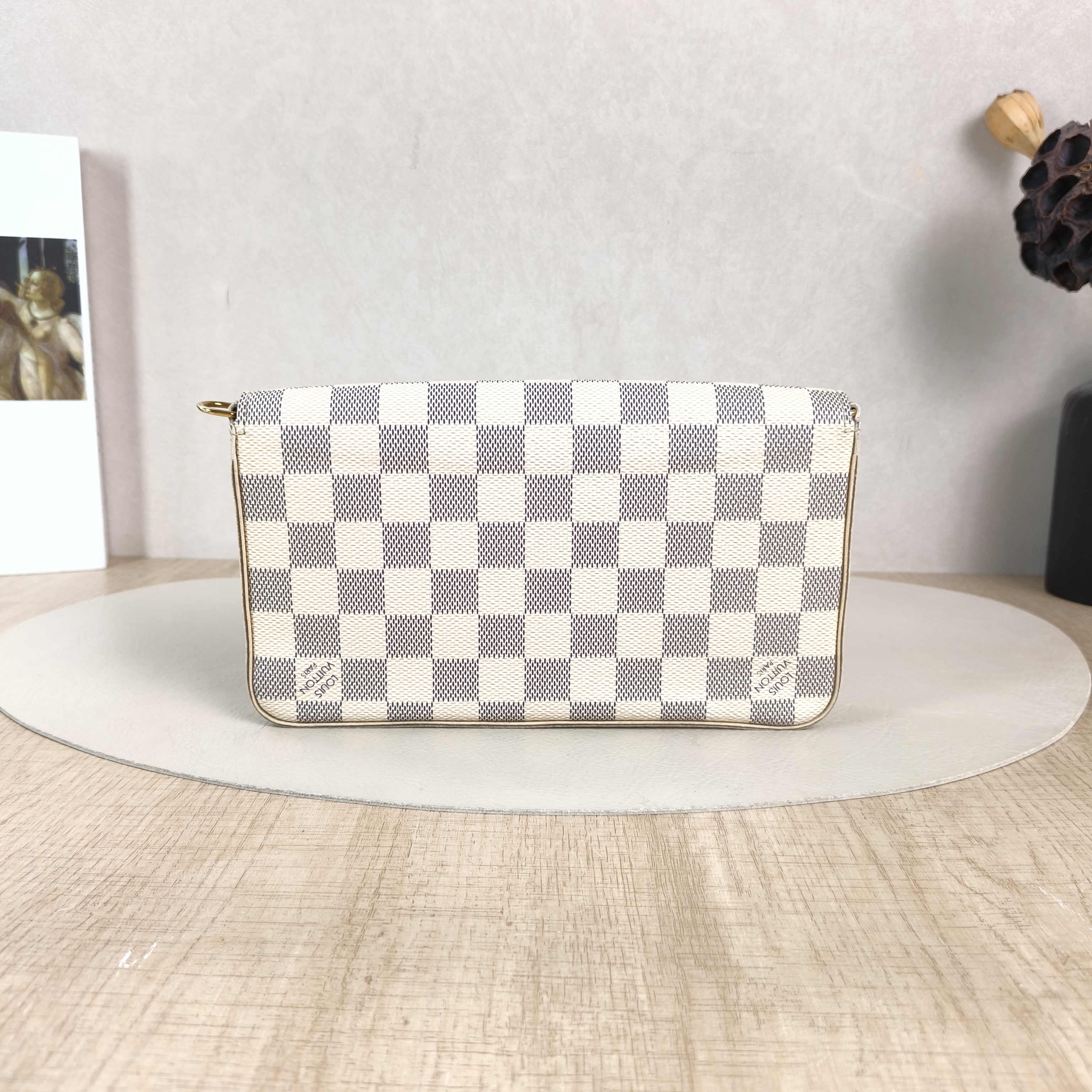 Louis Vuitton Crossbody Bag Pochette Félicie White PVC Small21 × 3 × 12 cm — cover view 2 of 6