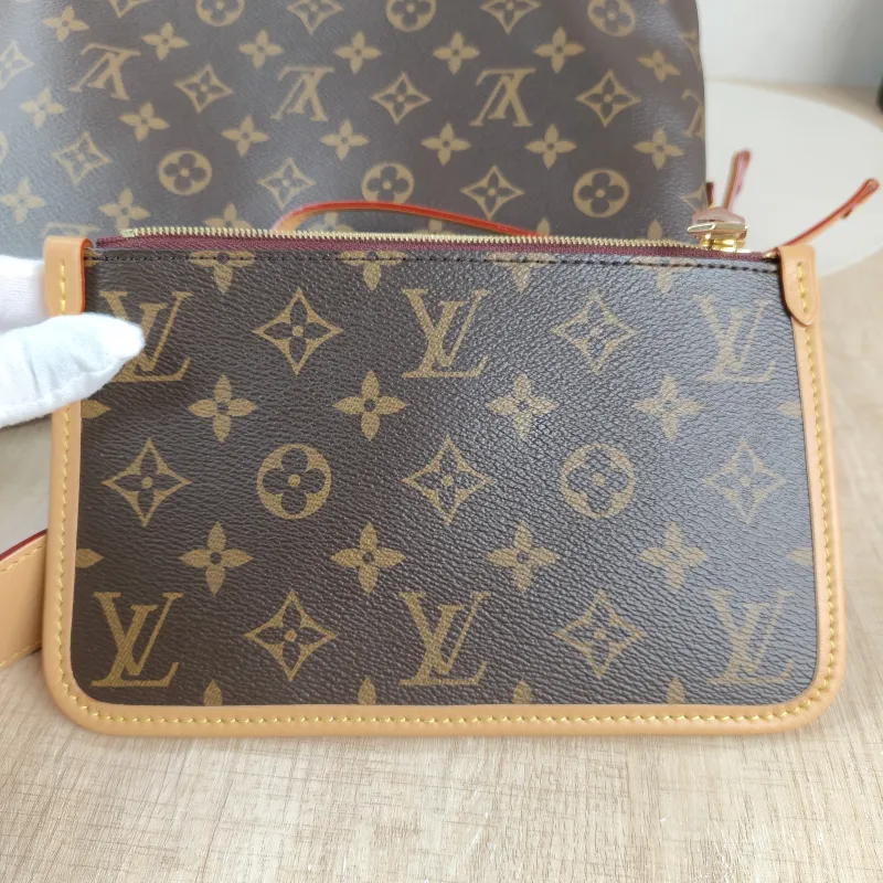 Louis Vuitton Crossbody Bag Carryall Monogram PVC Small 29 × 12 × 24 cm — detail view 1 of 13