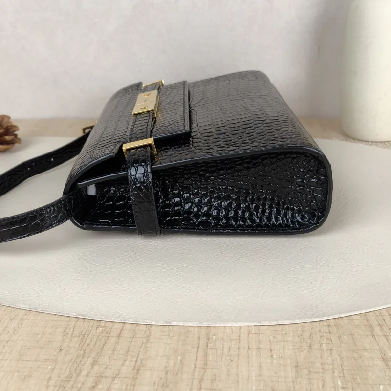 SAINT LAURENT Shoulder Bag MANHATTAN Black Calfskin Small24 × 6 × 17.5 cm — cover view 6 of 9