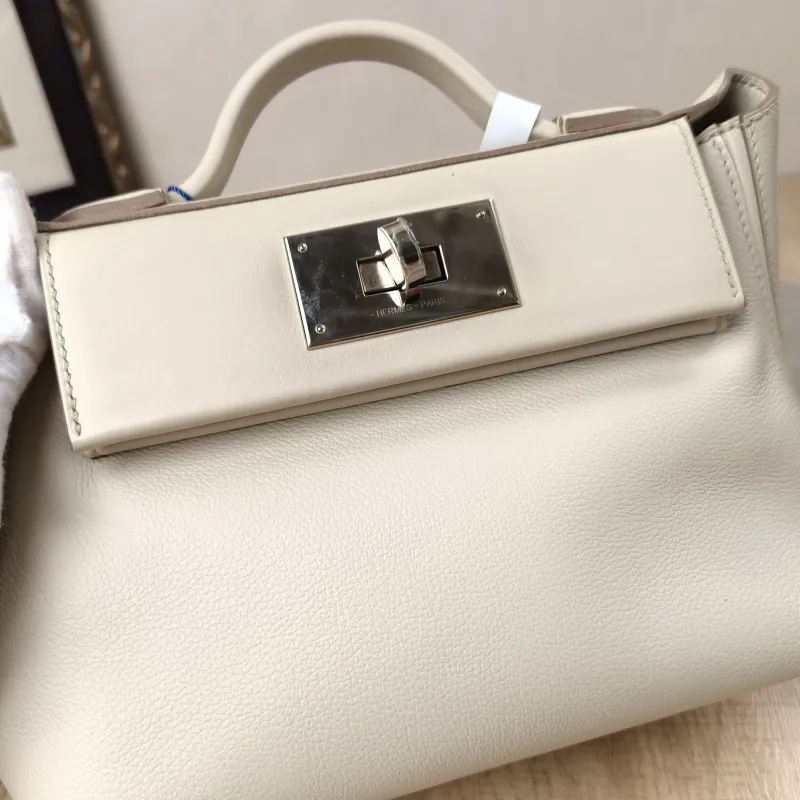 Hermès Crossbody Bag24 · 24 21 Shoulder Bagmini — detail view 19 of 20