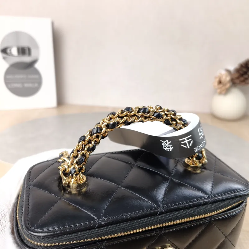 Chanel Crossbody Bag Black Lambskin Mini 16 × 8 × 9.5 cm — detail view 12 of 15