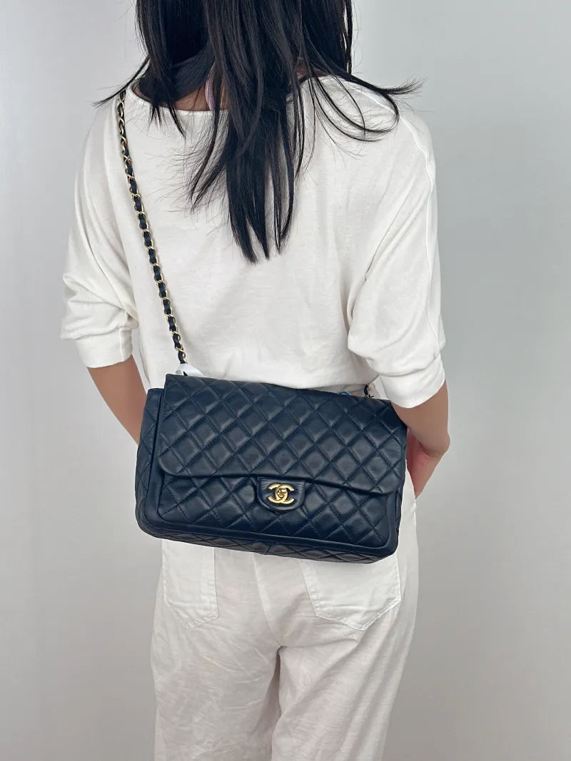 Chanel Crossbody Bag cf Crossbody Bag Navy Lambskin One Size 28 × 6 × 19 cm 18 — on-model view 3 of 3
