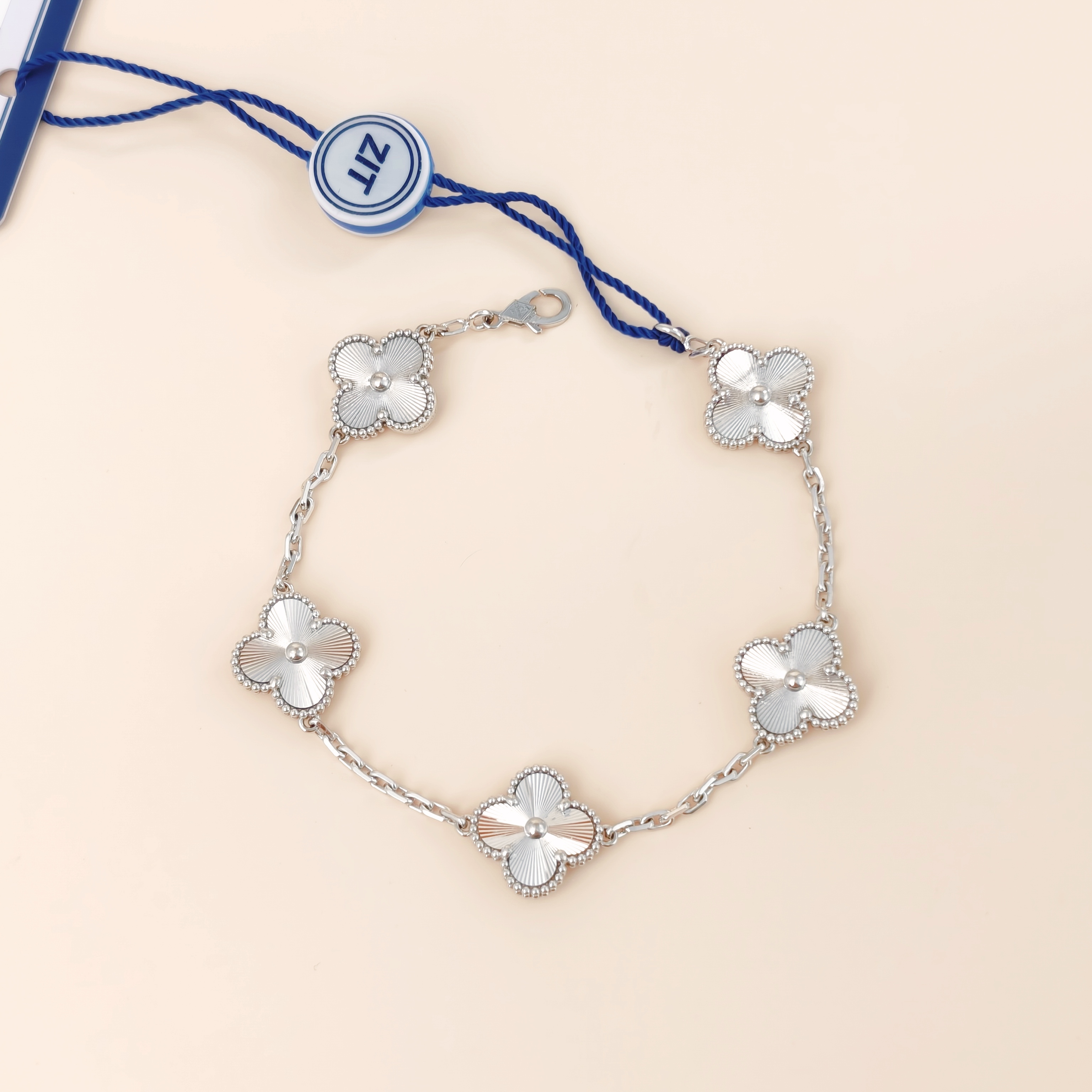 Van Cleef & Arpels Bracelet Alhambra Alhambra Collection Five-Motif Bracelet White Gold 18KW hite Gold Vintage Small19cm