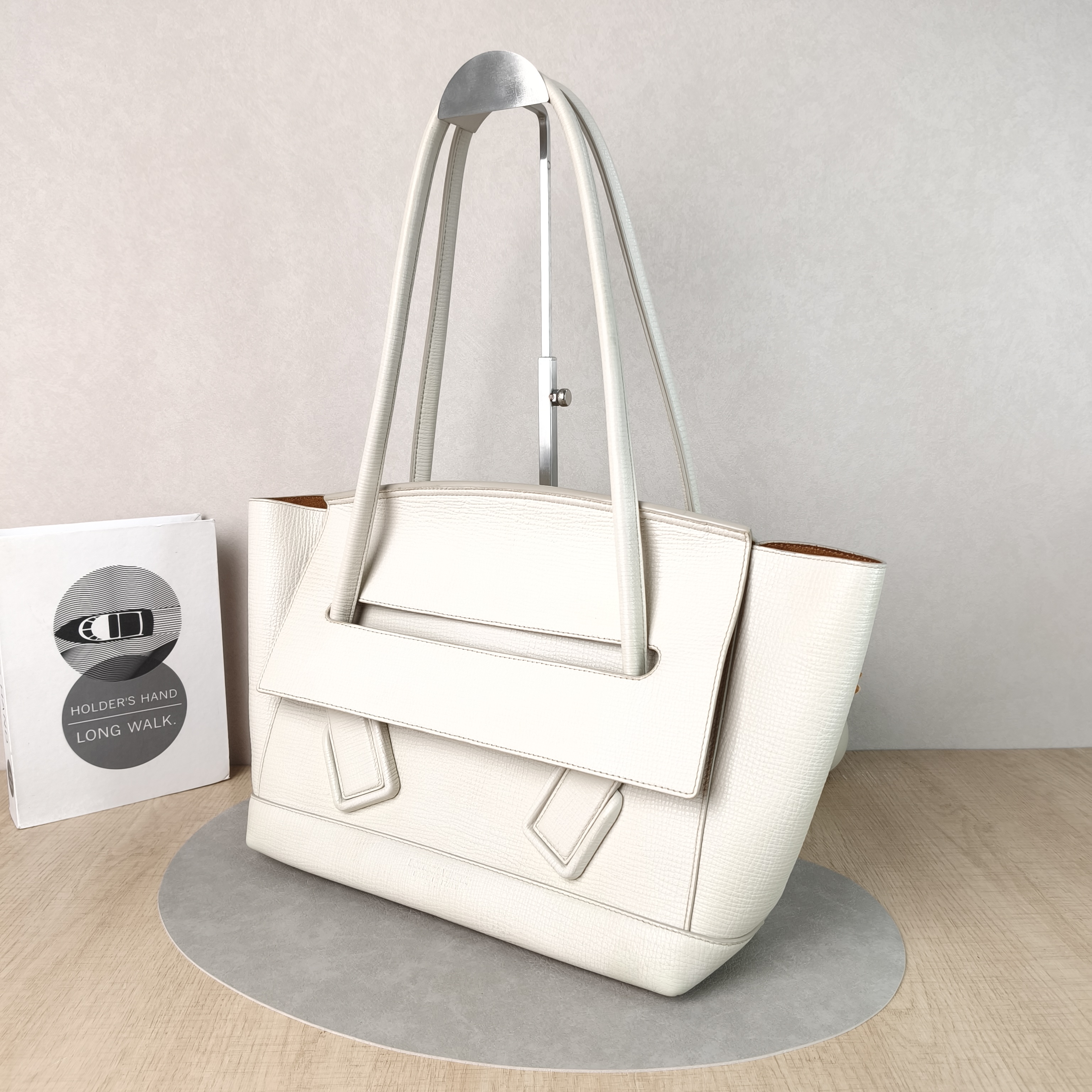 Bottega Veneta Shoulder Bag ARCO 48 White Calfskin Medium48 × 15 × 33 cm — cover view 2 of 5