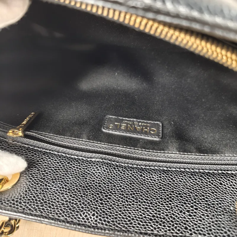 Chanel Shoulder Bag Grand Shopping Tote​ GST Shopping Tote Black Grained Calfskin Large 33 × 13 × 24 cm 15 — detail view 1 of 15