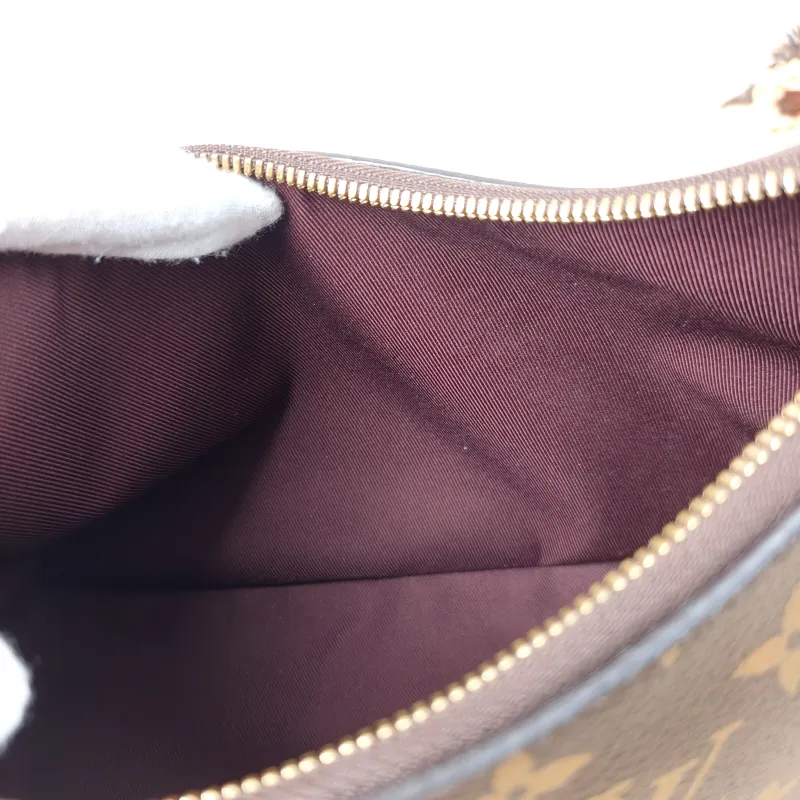 Louis Vuitton Crossbody Bag Boulogne PVC Small 26 × 9.5 × 16 cm — detail view 10 of 11